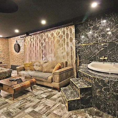 Hôtel capsule Elegant House Apart Otel
